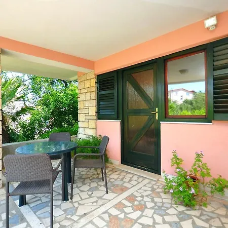 Apartments Marin Novalja Exterior photo