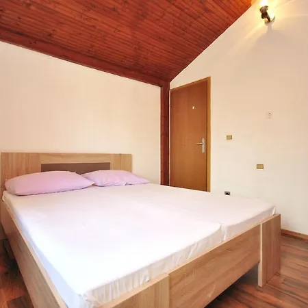 Apartments Marin Novalja Exterior photo